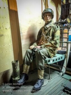Mannequin displaying the uniform of a glider-borne soldier from the 1st Airlanding Brigade during Operation Market Garden, September 1944. Photo: Julian Tennant Arnhem Glider Museum Wolfheze