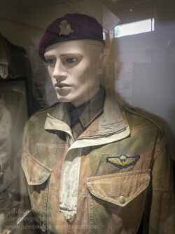 Canadian Parachute Battalion soldier wearing the 2nd pattern Dennison smock and Canadian parachutist qualification wings. Photo: Julian Tennant