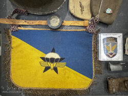 Items related to 1er Régiment de Chasseurs Parachutistes (1st RCP).